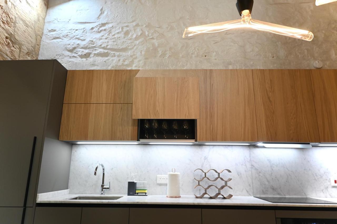Numru 27 Expertly Restored Small House Of Character Cospicua Exterior photo