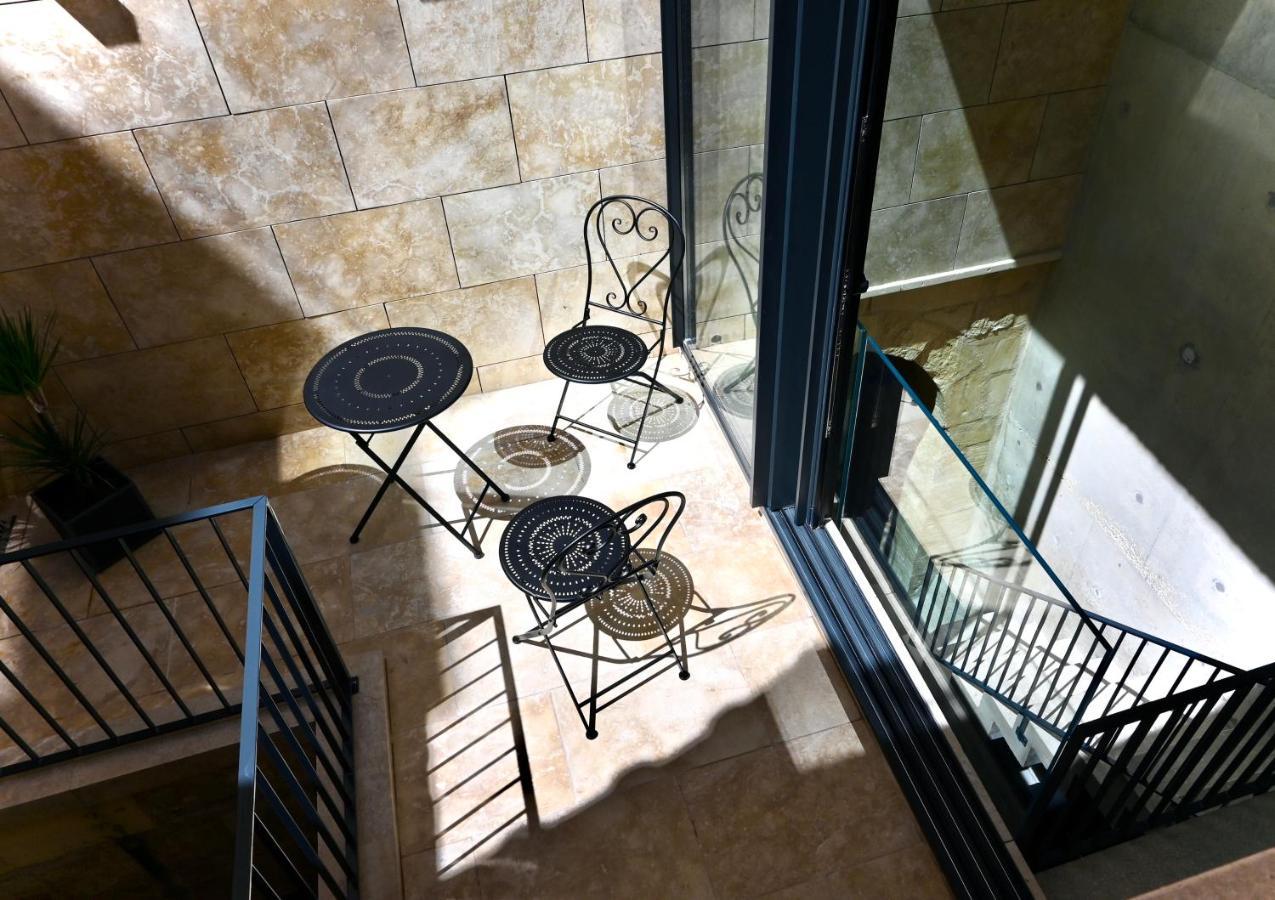 Numru 27 Expertly Restored Small House Of Character Cospicua Exterior photo